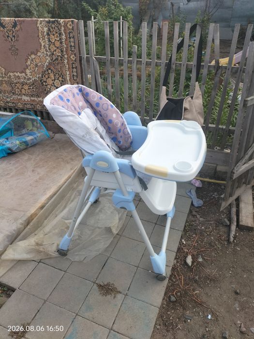 Стул для кормления
