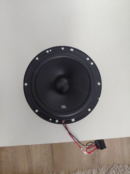 Boxe J B L  vw  cu suprt sau simple