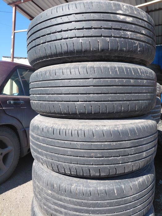Продам шины комплект бу