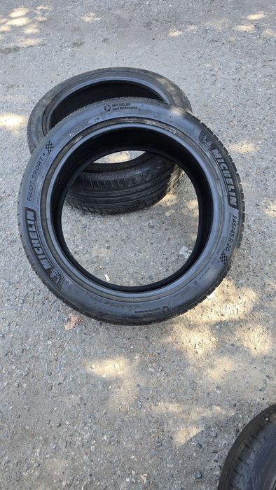 245/45/R20 Michelin pilot sport⁴