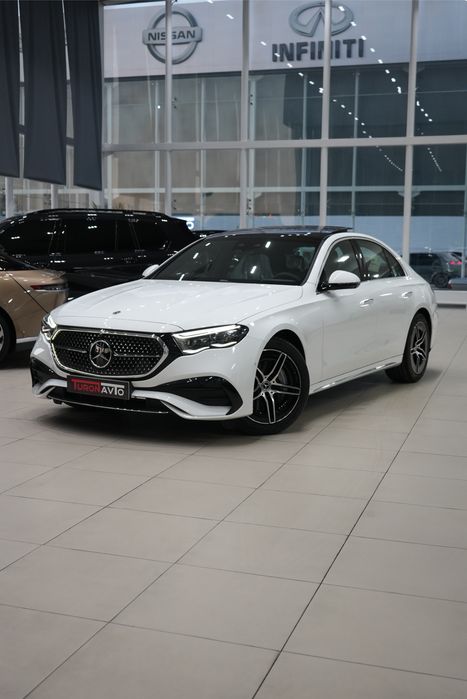 Mercedes Benz W214 E300
