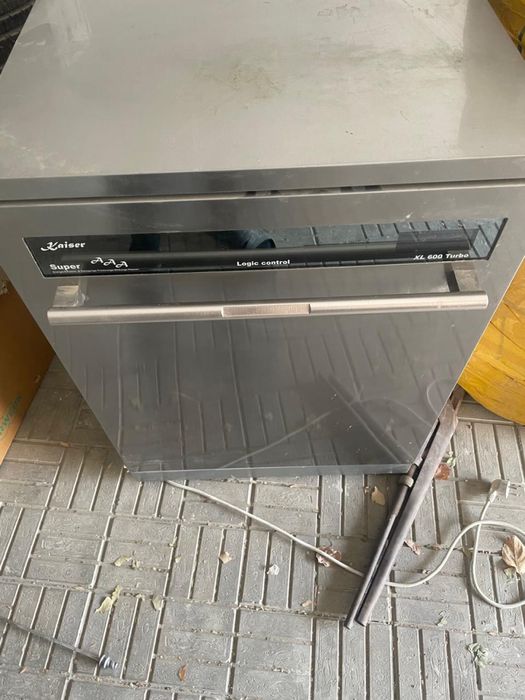 Продам посудомоечную машину