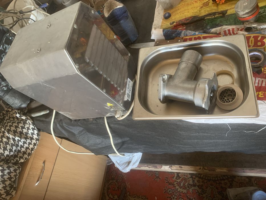 продам ветриный холодильник