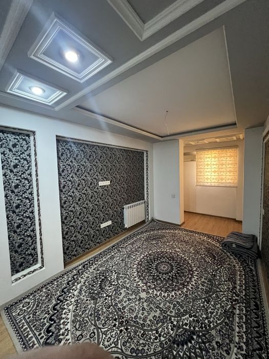Срочна продается квартира в центре Яккасараском районе ул.Бобур