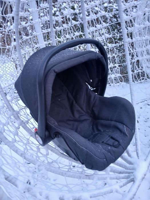 Количка Лорели Римини 2в1 и кошче за изписване Мони Поли.