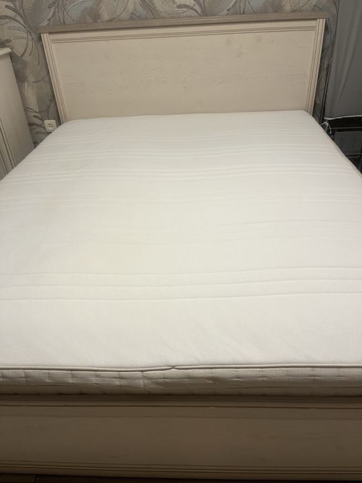 Продам 2-х спальный кровать