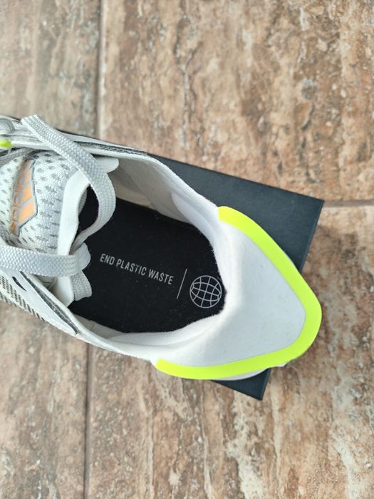 Маратонки Adidas 38