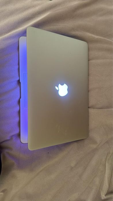 MacBookAir все работает