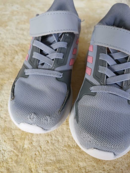 Маратонки адидас детски