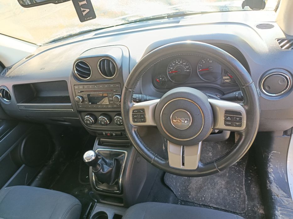 Dezmembrez jeep Compass an 2012