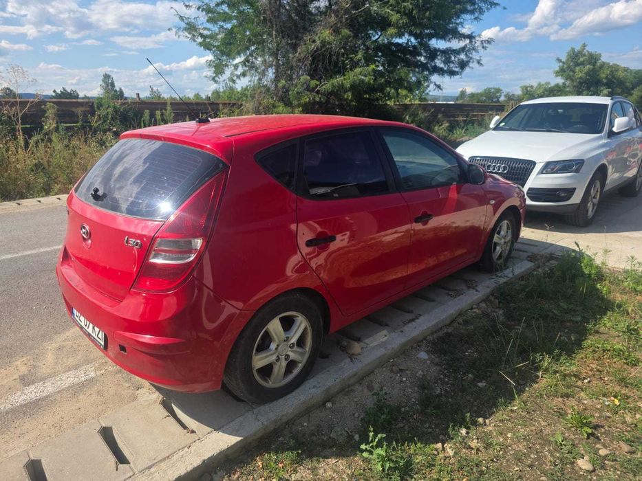 Vând Hyundai i30 2008
