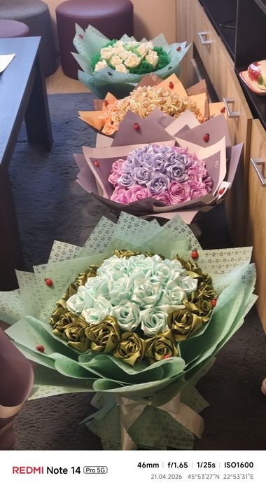 Vând Buchete de flori eterne de saten în Deva