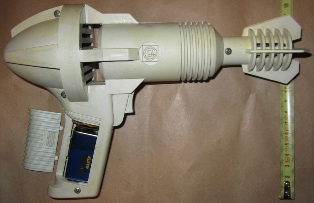 Pistol Vintage de Jucarie Electronic Sideral perioada comunista