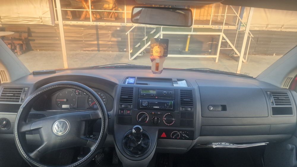 VW Transporter 2.5 TDI