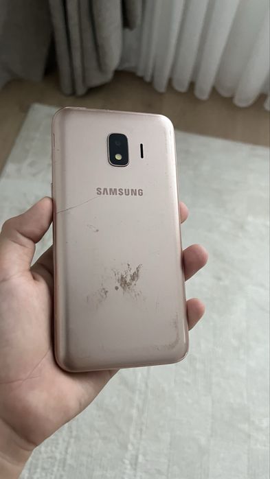 Самсунг J2 CORE .
