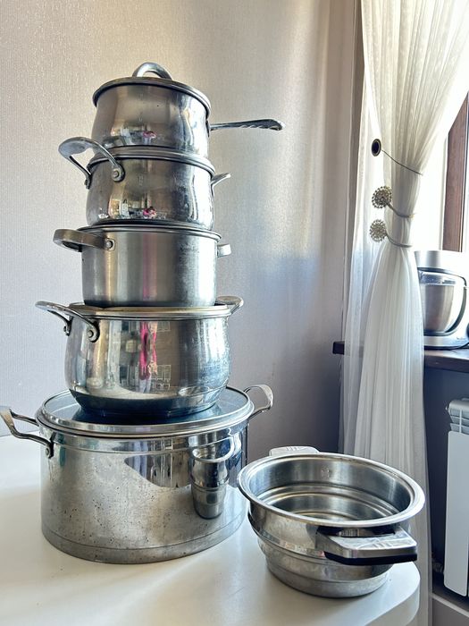 Продам кухонные кастрюли. 5шт.