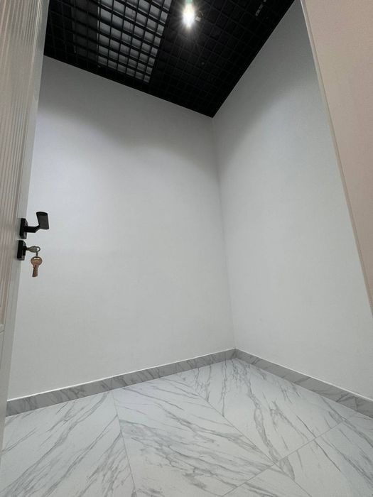 Аренда офиса. Первая линия вдоль дороги. Шото Руставели.