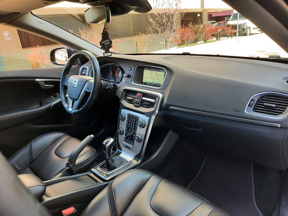 Volvo v40 D2 ocean race