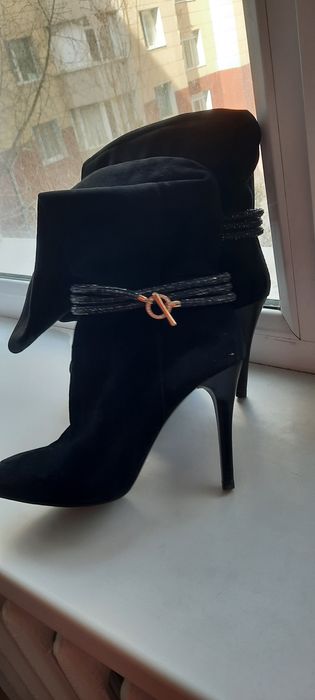 Продам зимние сапоги