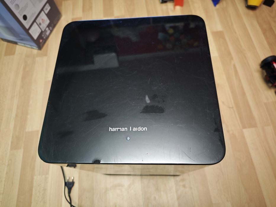 Продавам си съраунд системата