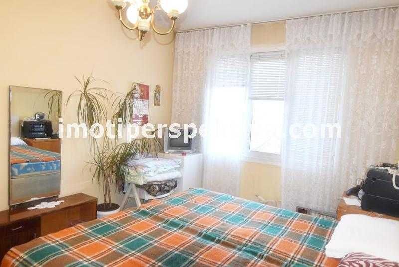 Продава се Двустаен апартамент в Пловдив, Христо Смирненски - 65 кв.м за 1444 €/кв.м - Снимка #2