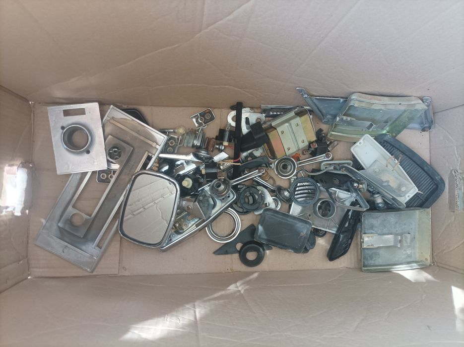 Газ 24 01 реставрация учун барча деталлар мавжуд