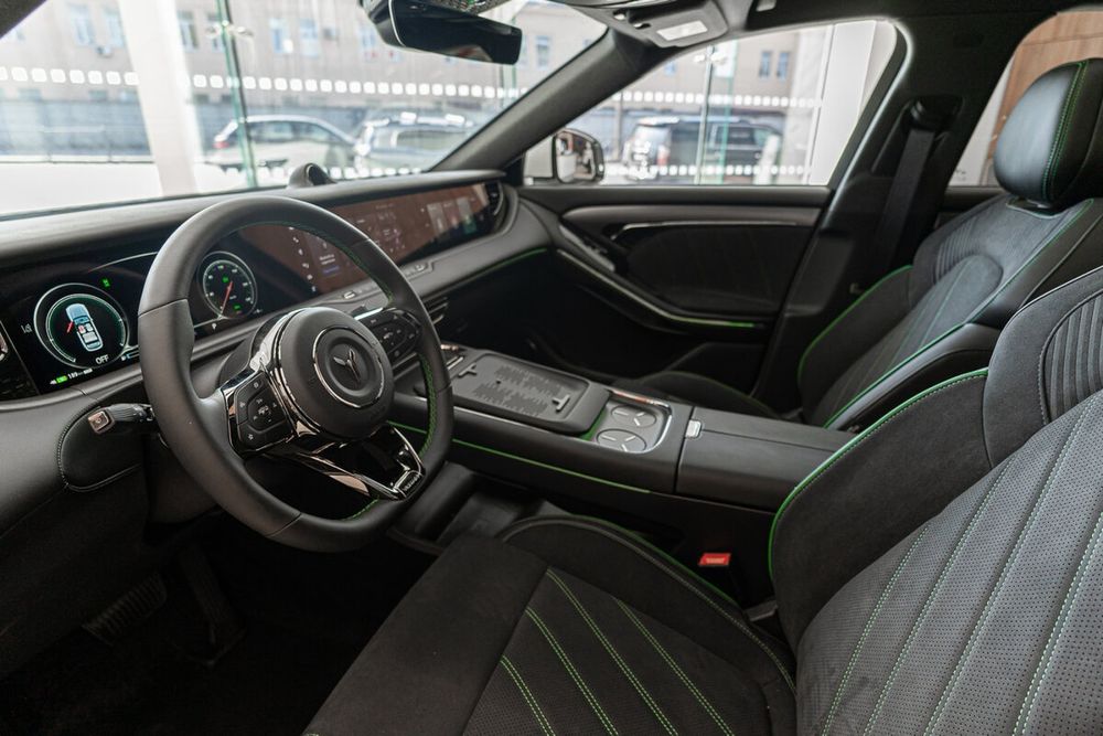 Voyah oppola tech 318km Restayling 2025 gibrit