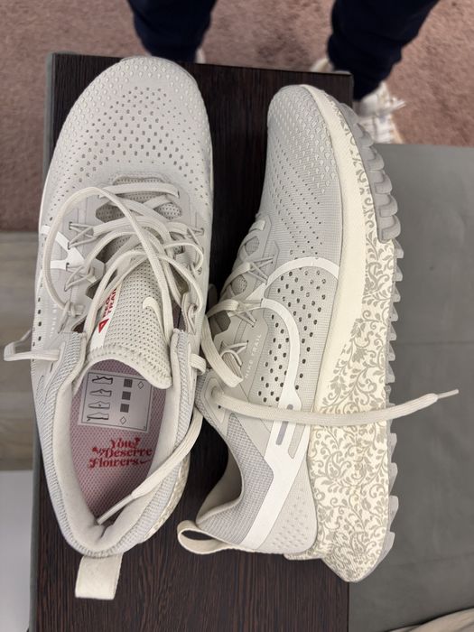 Adidasi nike  nr 42.5