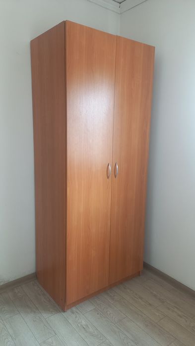 Срочно шкаф для спальный