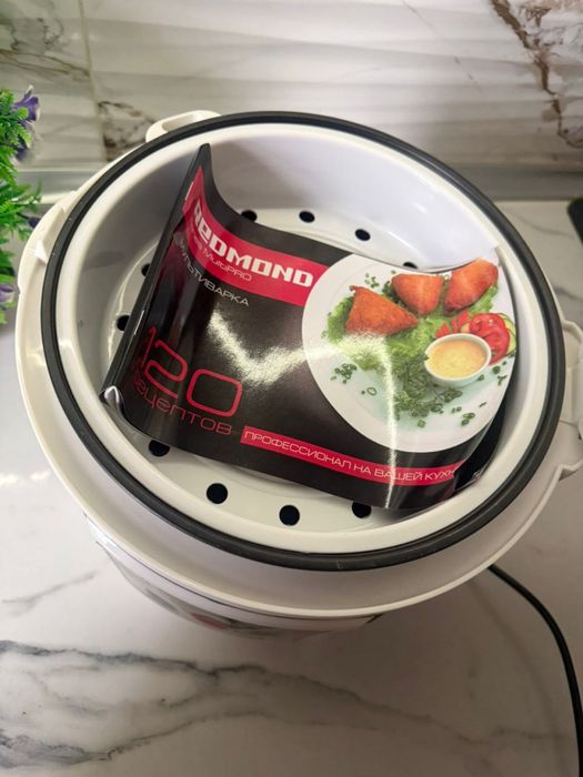 Пароварка новый! Продается срочно.