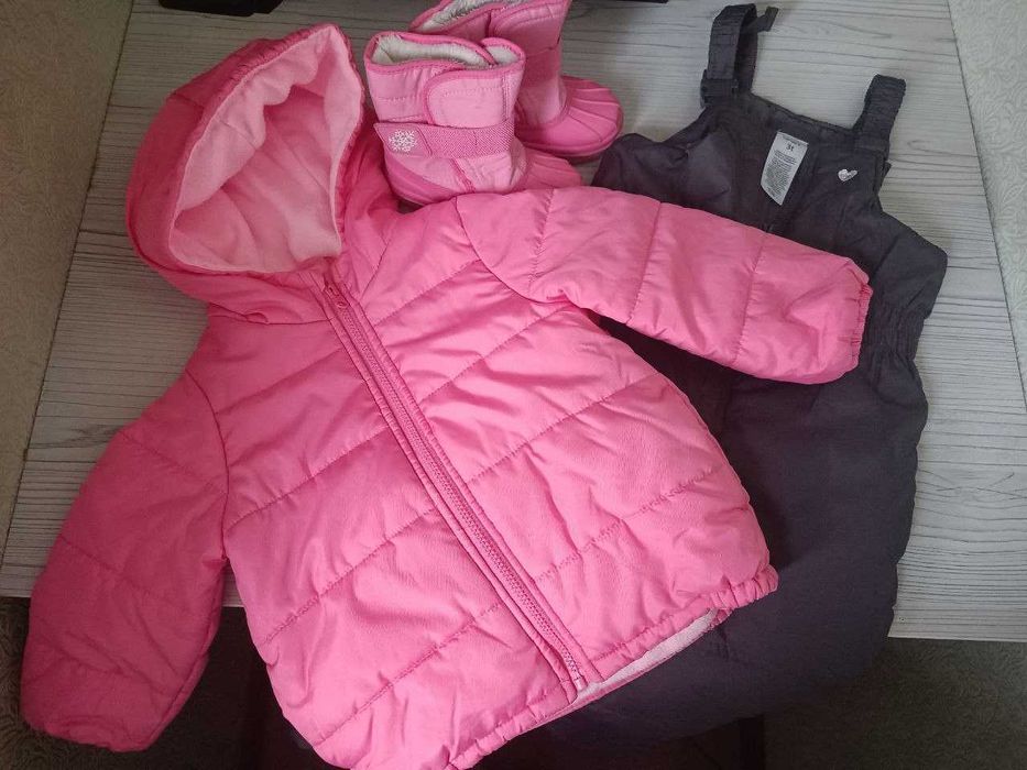 Куртка и комбинезон  от CARTERS  и Childrens place сапоги на 3 г