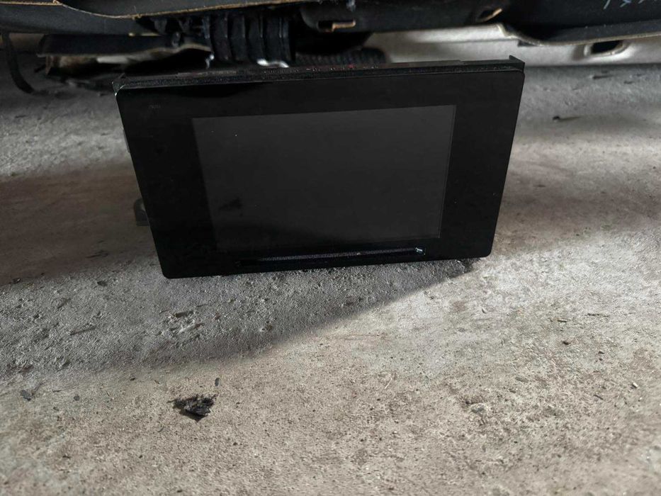 екран за навигация и мултимедия Toyota Auris 2016г.