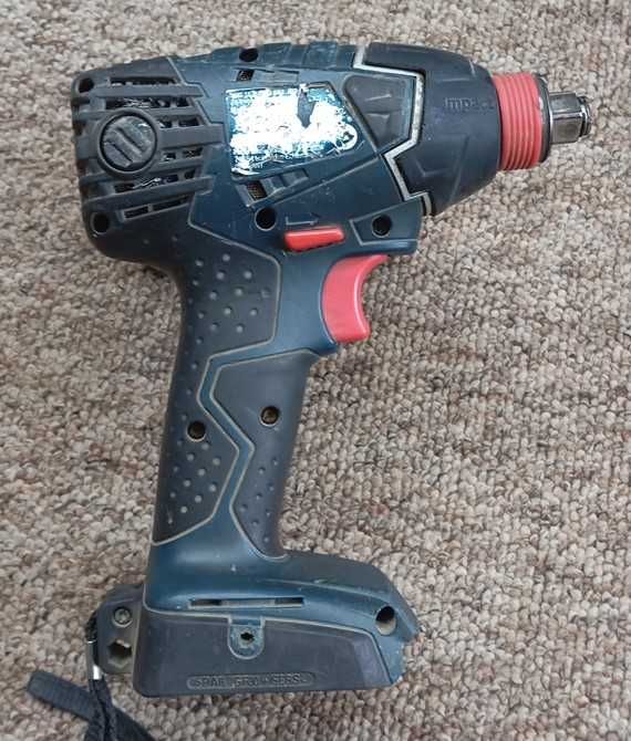 Pistol impact Bosch GDX 18 V-LI Professional posibil defect