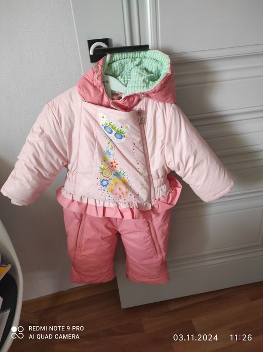 Продам детский комбинезон для девочки