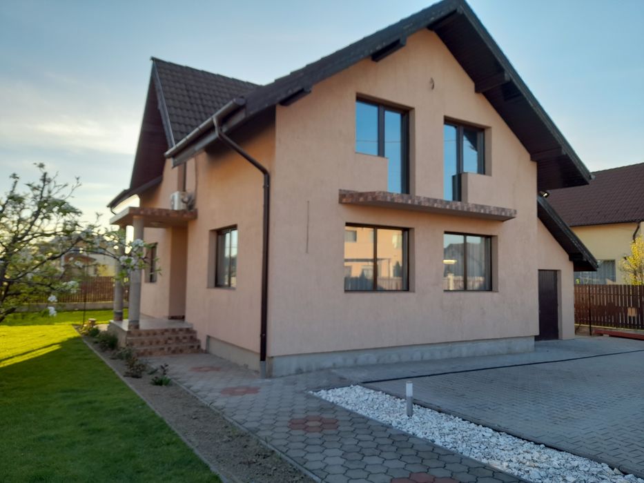 Închiriez casa in Sâncraiu de Mureș