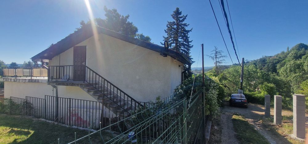 Къща  в Панчарево в.з Градище местност Кривото торище