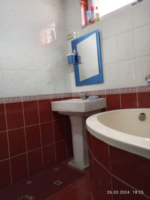 Kogon shahrida 3 xonali uy ijaraga berilad