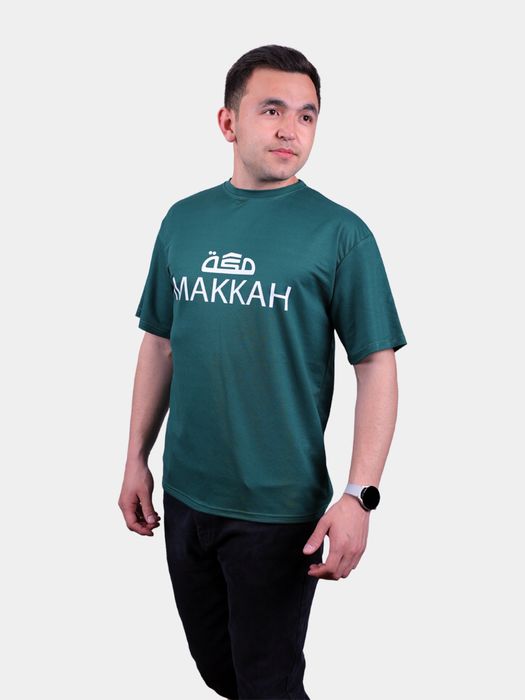 Sizning brendingiz asosida fudbolka va kepka