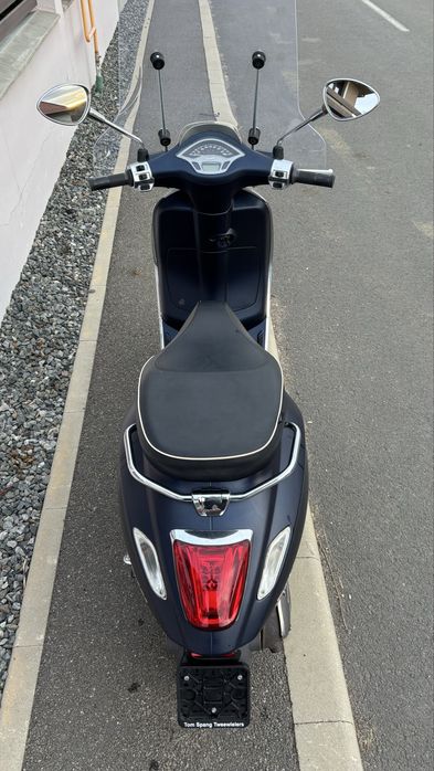 Vespa sprint piaggio scuter