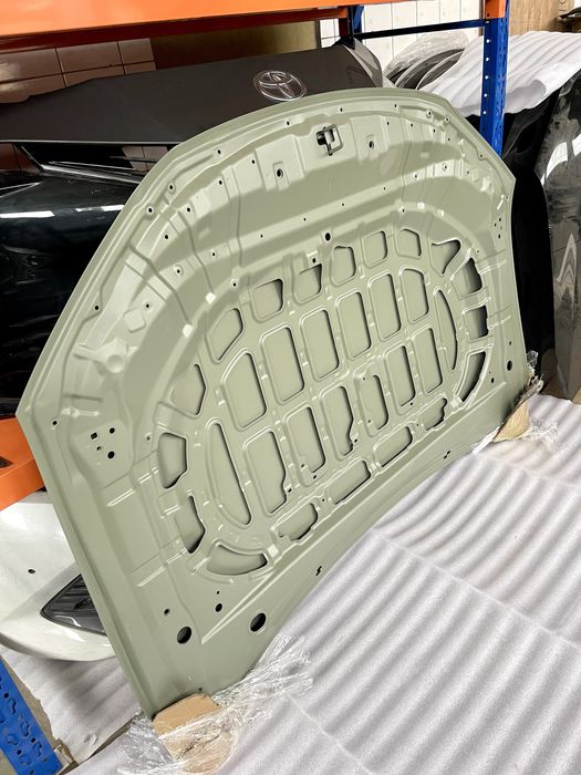 Капот на Camry 80 Камри 80