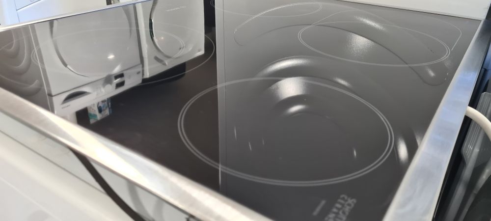 Стъклокерамичен плот за вграждане Bosch  Made in Germany