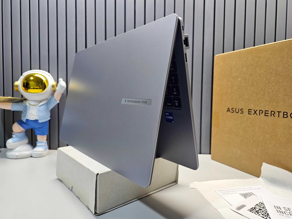ПРОДАМ Asus ExpertBook 15 Ноутбук Core™i5-13420H/16GB/512SSD/15.6"iPS.