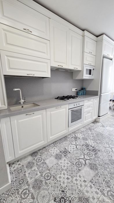 Медеуский р-н 4ком квартира у парка