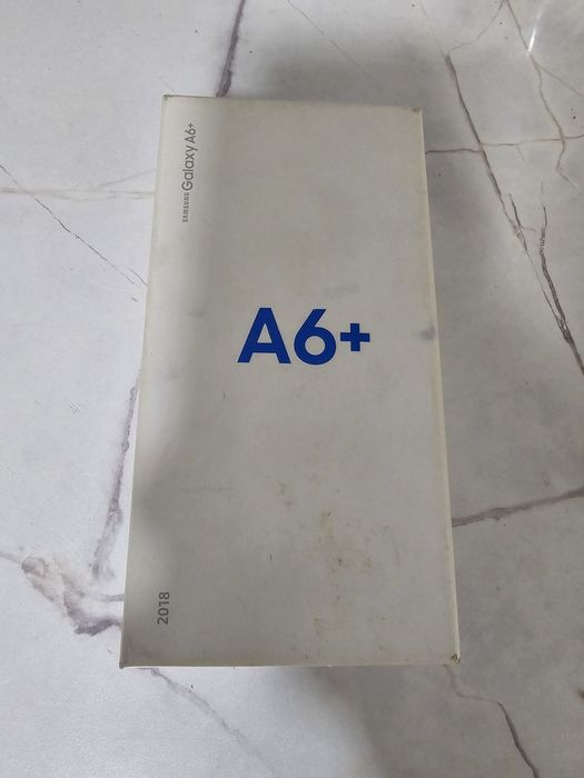 Продаю самсунг  а 6 плюс