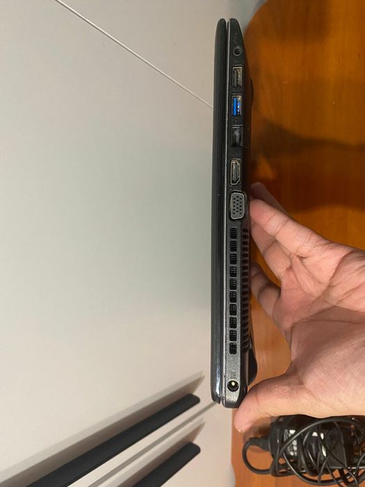 ASUS intel core i5/Nvidia GeForce GT720M