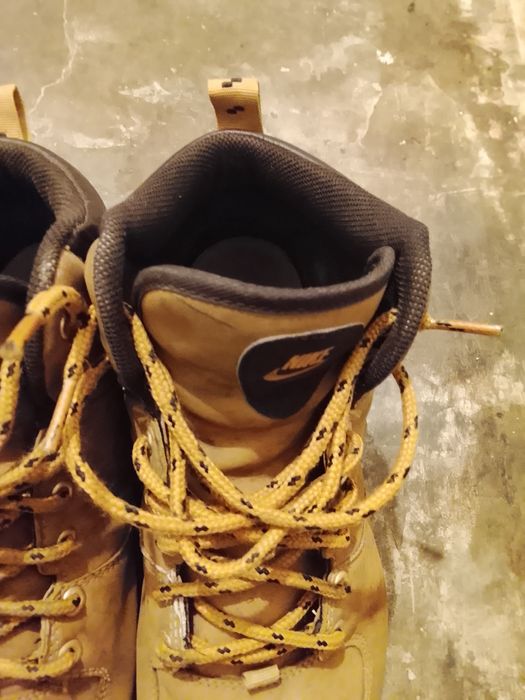 Pereche Ghete Nike Mărime 42