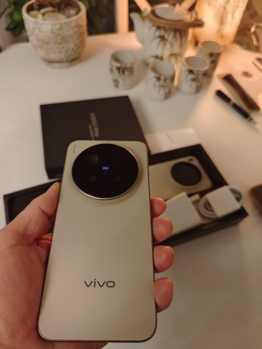 Vând Vivo X300 PRO NOU