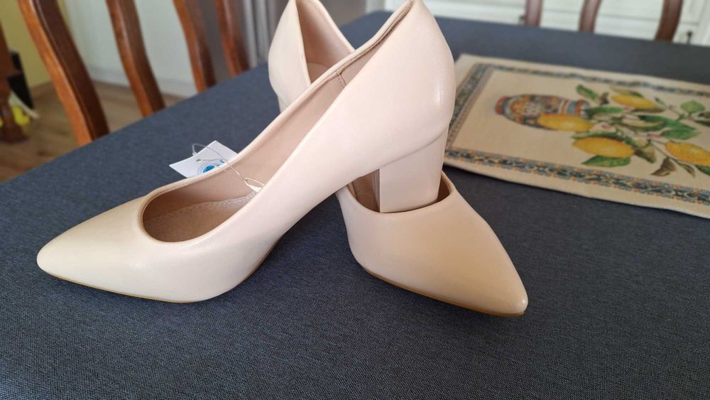 Обувки на ток, 38 номер, нови