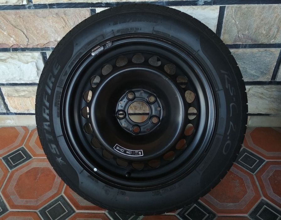 Mers E210 ga taqilgan 215/55 R16