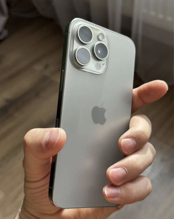 Продам Iphone 15 pro max